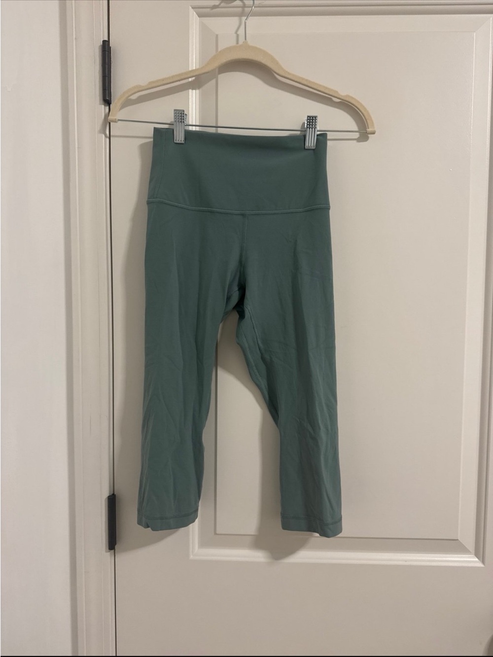 lululemon athletica Teal Green Cropped High-Rise Leggings